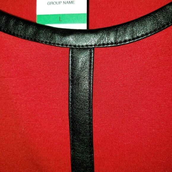 Chaus Sport Scoop Neck Faux Leather Trim Top - Picture 4 of 6